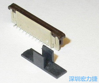 最后變更回塑膠蓋子 (cap)，但改為夾外側